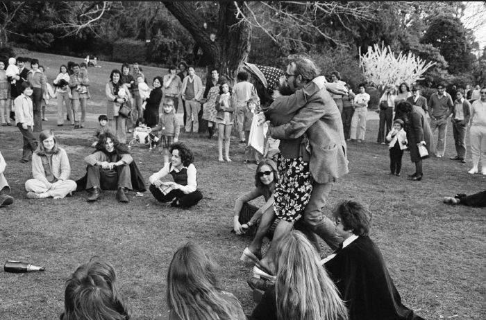 Rennie Ellis at Gay Pride Week, September 1973: picnic in the Melbourne Botanical Gardens. [Photograph]