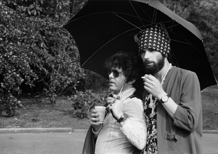 Rennie Ellis at Gay Pride Week, September 1973: picnic in the Melbourne Botanical Gardens. [Photograph]