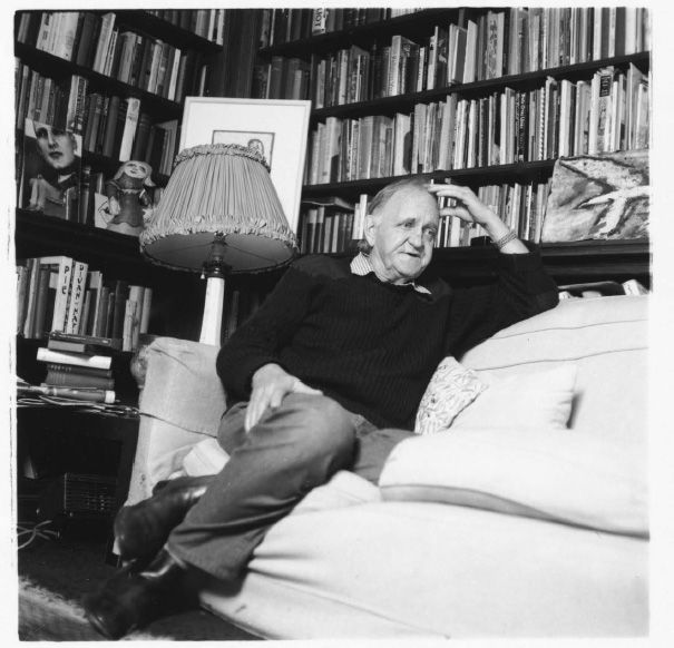 Barrett Reid relaxing in the library at Heide, c. 1995. Photograph by Julia Topliss. [Photograph]